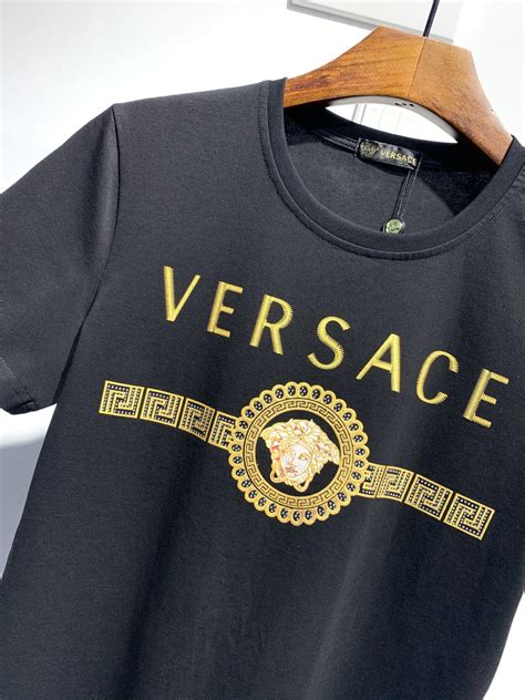 versace t shirt mens fake